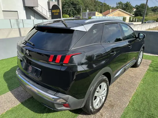 Peugeot 3008 2020 - 14900 EUR, 200000 km - AUTO.MOTO.pt - 200000km - foto 11 de 54