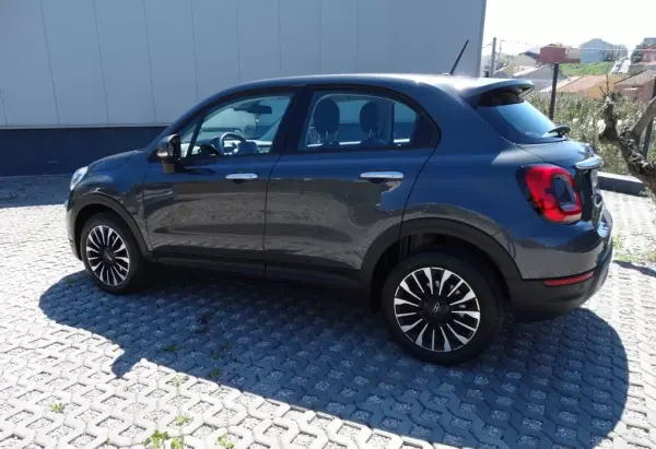 Fiat 500X 2019 - 12890 EUR, 86127 km - AUTO.MOTO.pt - 86127km - foto 32 de 33
