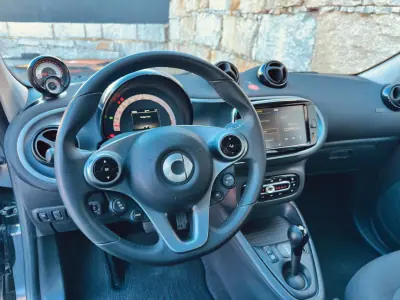 Smart ForFour 2021 - 13900 EUR, 16000 km - AUTO.MOTO.pt - 16000km - foto 12 de 22