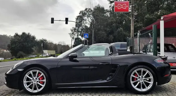Porsche 718 Boxster 2016 - 64999 EUR, 26000 km - AUTO.MOTO.pt - 26000km - foto 2 de 27