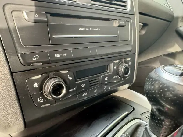 Audi Q5 2008 - 13900 EUR, 201500 km - AUTO.MOTO.pt - 201500km - foto 24 de 25