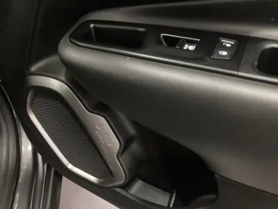 Jeep Renegade 2019 - 12900 EUR, 102216 km - AUTO.MOTO.pt - 102216km - foto 21 de 42