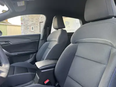 MG MG4 2022 - 18990 EUR, 77000 km - AUTO.MOTO.pt - 77000km - foto 19 de 36