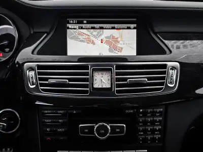 Mercedes-Benz CLS 350 2013 - 26950 EUR, 199000 km - AUTO.MOTO.pt - 199000km - foto 21 de 100