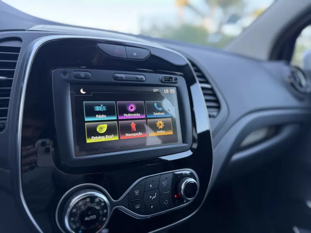 Renault Captur 2019 - 15699 EUR, 5800 km - AUTO.MOTO.pt - 5800km - foto 13 de 13
