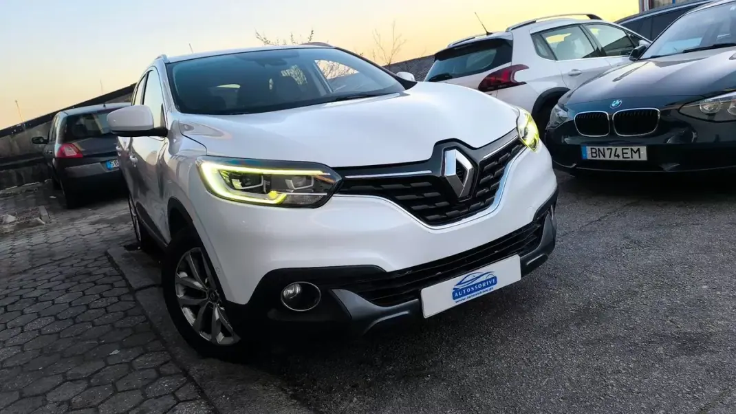 Renault Kadjar 2017 - 12500 EUR, 158000 km - AUTO.MOTO.pt - 158000km - foto 2 de 18