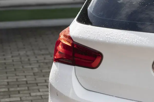 BMW 114 2017 - 16900 EUR, 135925 km - AUTO.MOTO.pt - 135925km - foto 21 de 28