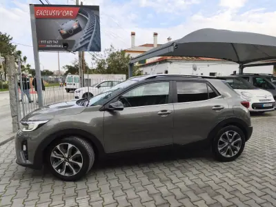Kia Stonic 2019 - 15900 EUR, 32000 km - AUTO.MOTO.pt - 32000km - foto 2 de 15