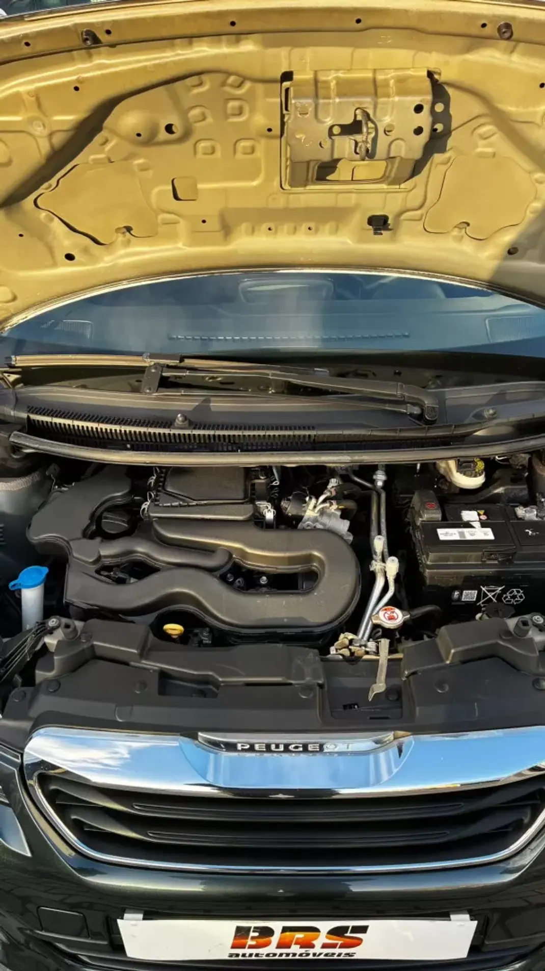 Peugeot 108 2019 - 11750 EUR, 88467 km - AUTO.MOTO.pt - 88467km - foto 18 de 20