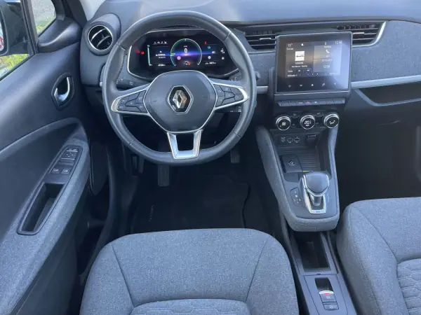 Renault Zoe 2021 - 18490 EUR, 34075 km - AUTO.MOTO.pt - 34075km - foto 11 de 21