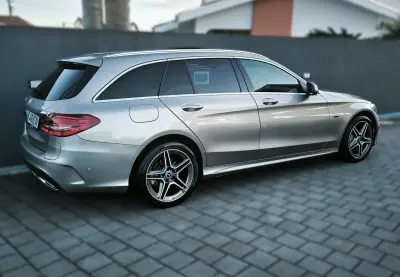 Mercedes-Benz C 300 2020 - 28950 EUR, 166000 km - AUTO.MOTO.pt - 166000km - foto 17 de 62