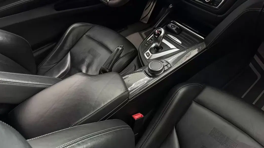 BMW M4 2015 - 59990 EUR, 79537 km - 79537km - foto 29 de 37