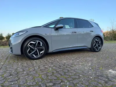 Volkswagen ID.3 2020 - 19500 EUR, 85000 km - AUTO.MOTO.pt - 85000km - foto 3 de 17