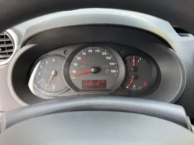 Renault Kangoo 1.5 DCi Maxi 2021 - 13250 EUR, 125000 km - AUTO.MOTO.pt - 125000km - foto 13 de 39