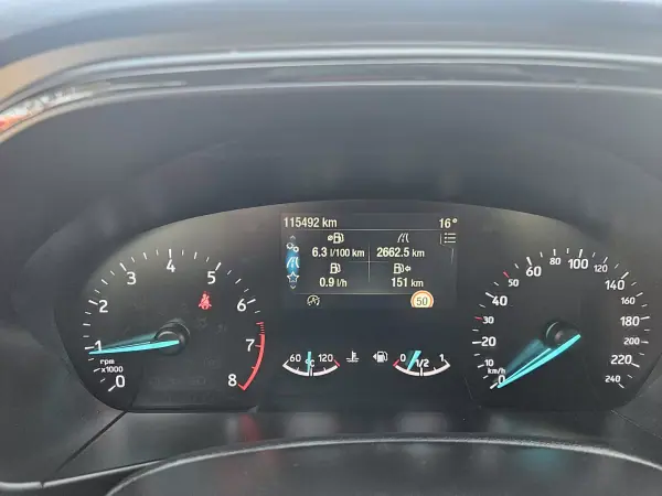 Ford Focus SW 2019 - 13800 EUR, 115000 km - AUTO.MOTO.pt - 115000km - foto 50 de 54