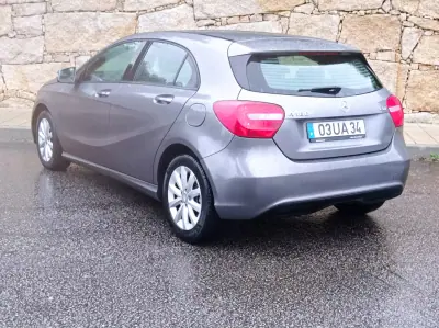 Mercedes-Benz A 180 2013 - 13900 EUR, 169500 km - AUTO.MOTO.pt - 169500km - foto 2 de 13