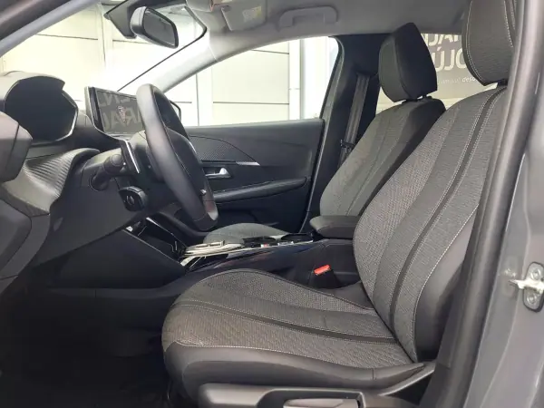 Peugeot 208 2025 - 23500 EUR, 14659 km - AUTO.MOTO.pt - 14659km - foto 30 de 33