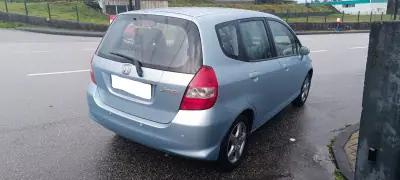 Honda Jazz 2007 - 5500 EUR, 125000 km - AUTO.MOTO.pt - 125000km - foto 6 de 16