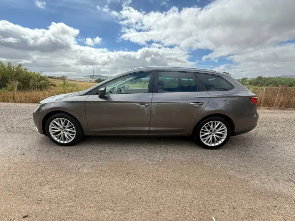 SEAT Leon ST 2016 - 15500 EUR, 175000 km - AUTO.MOTO.pt - 175000km - foto 5 de 53