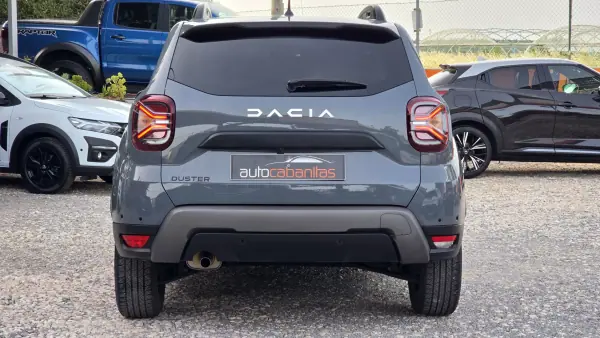 Dacia Duster 2023 - 18750 EUR, 48500 km - AUTO.MOTO.pt - 48500km - foto 11 de 23