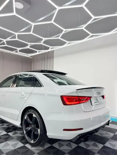 Audi A3 Limousine 2014 - 19750 EUR, 184000 km - AUTO.MOTO.pt - 184000km - foto 8 de 25