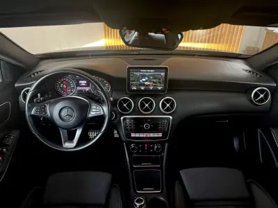 Mercedes-Benz A 180 2015 - 15999 EUR, 219500 km - AUTO.MOTO.pt - 219500km - foto 3 de 110
