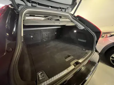 Volvo V90 2018 - 27490 EUR, 160000 km - AUTO.MOTO.pt - 160000km - foto 51 de 53