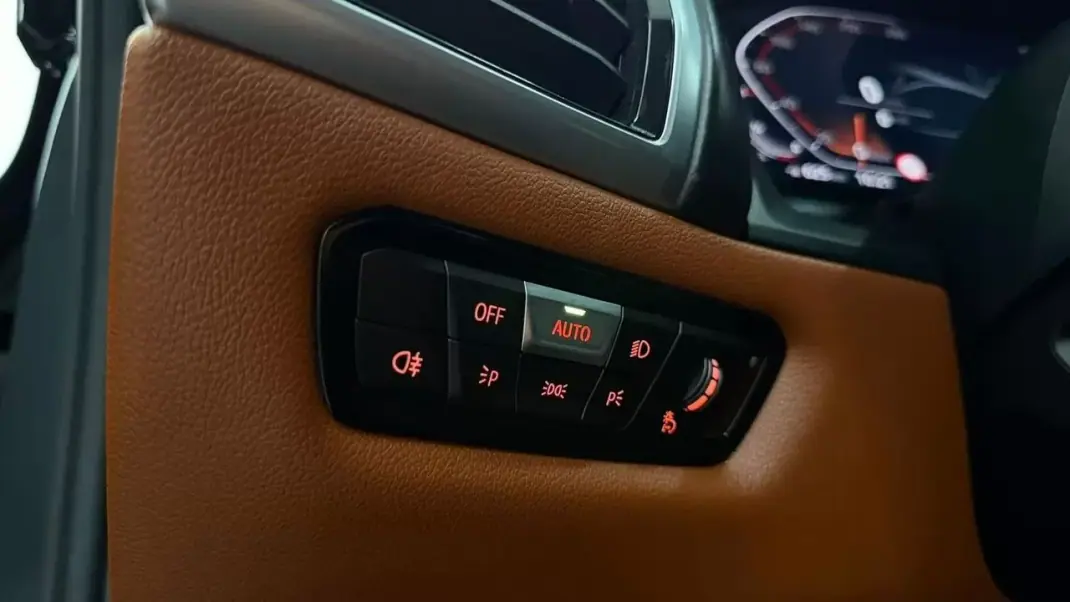 BMW 840 2019 - 57990 EUR, 165089 km - AUTO.MOTO.pt - 165089km - foto 34 de 46