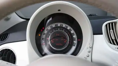 Fiat 500 2020 - 10600 EUR, 90000 km - AUTO.MOTO.pt - 90000km - foto 18 de 26