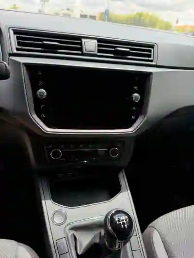 SEAT Ibiza 2018 - 12500 EUR, 74622 km - AUTO.MOTO.pt - 74622km - foto 13 de 15
