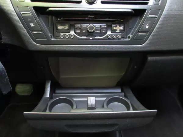 Citroën C4 Grand Picasso 2010 - 3490 EUR, 330000 km - AUTO.MOTO.pt - 330000km - foto 34 de 40