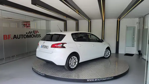 Peugeot 308 2021 - 9500 EUR, 224621 km - 224621km - foto 7 de 59
