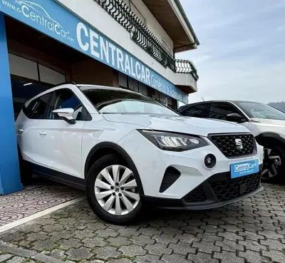 SEAT Arona 2023 - 16950 EUR, 36000 km - AUTO.MOTO.pt - 36000km - foto 2 de 25