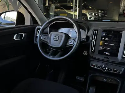 Volvo XC 40 2023 - 33490 EUR, 72063 km - AUTO.MOTO.pt - 72063km - foto 20 de 35