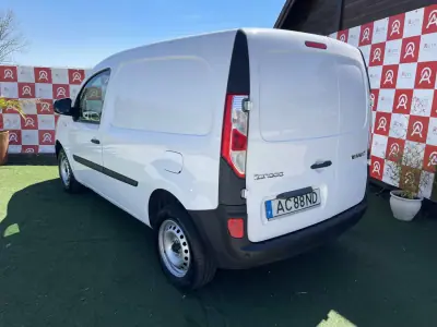 Renault Kangoo 1.5 DCi Business 2020 - 13490 EUR, 142280 km - AUTO.MOTO.pt - 142280km - foto 4 de 17