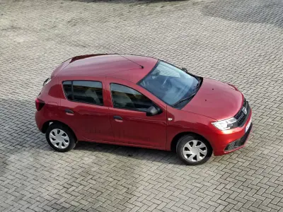 Dacia Sandero 2017 - 9150 EUR, 92800 km - AUTO.MOTO.pt - 92800km - foto 23 de 23