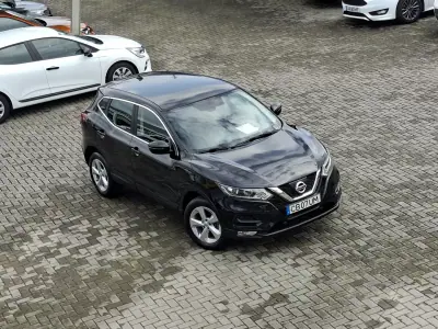 Nissan Qashqai 2018 - 15500 EUR, 57950 km - AUTO.MOTO.pt - 57950km - foto 24 de 25