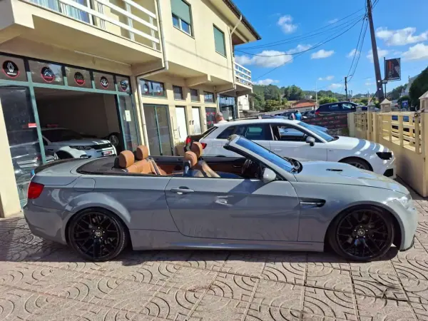 BMW 335 2008 - 34900 EUR, 170000 km - AUTO.MOTO.pt - 170000km - foto 24 de 47