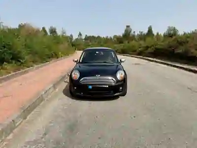 MINI Cooper 2011