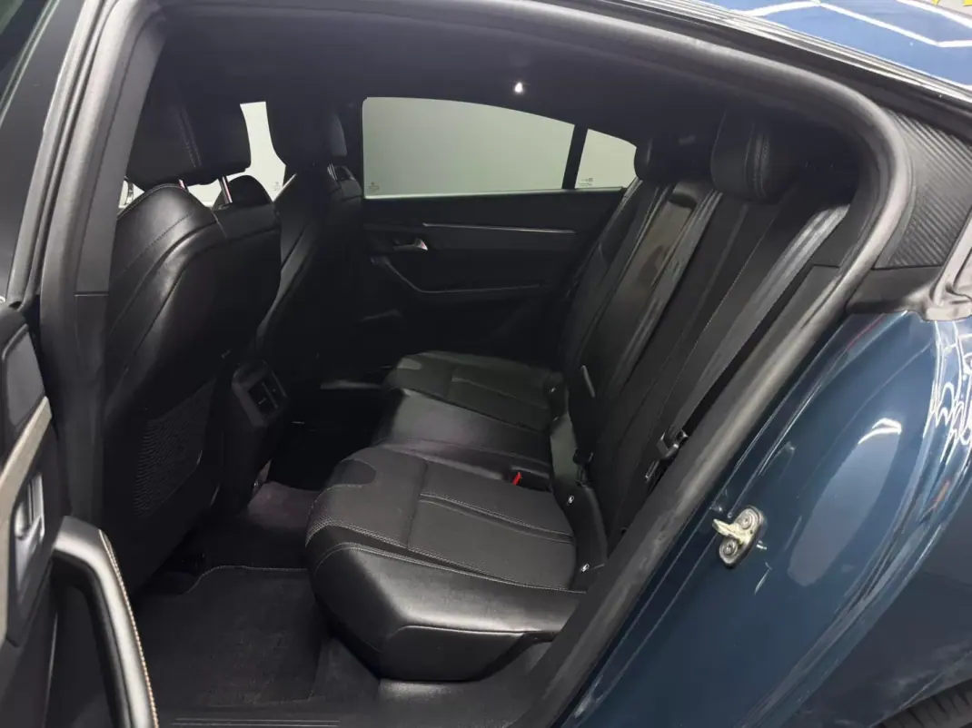 Peugeot 508 2021 - 23500 EUR, 81200 km - AUTO.MOTO.pt - 81200km - foto 12 de 33