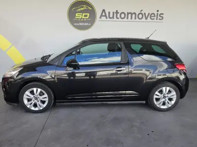 Citroën DS3 2010 - 6750 EUR, 125000 km - AUTO.MOTO.pt - 125000km - foto 2 de 9