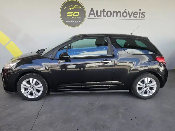Citroën DS3 2010 - 6750 EUR, 125000 km - AUTO.MOTO.pt - 125000km - foto 2 de 9