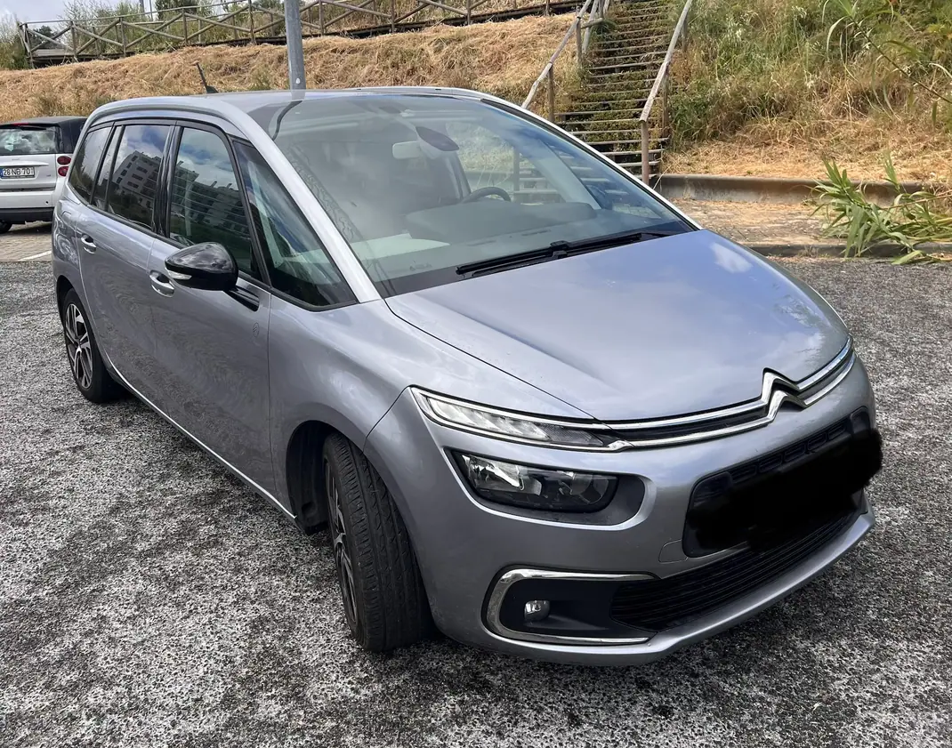 Citroën C4 Spacetourer 2019 - 14500 EUR, 97000 km - AUTO.MOTO.pt - 97000km - foto 6 de 10
