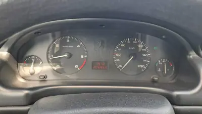 Peugeot 406 2002 - 3000 EUR, 205970 km - AUTO.MOTO.pt - 205970km - foto 4 de 6