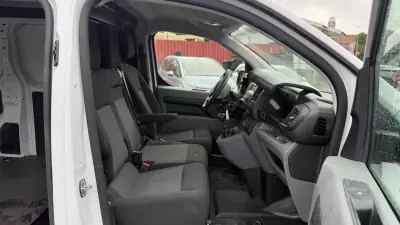 Citroën Jumpy 2023 - 21390 EUR, 33500 km - AUTO.MOTO.pt - 33500km - foto 30 de 30