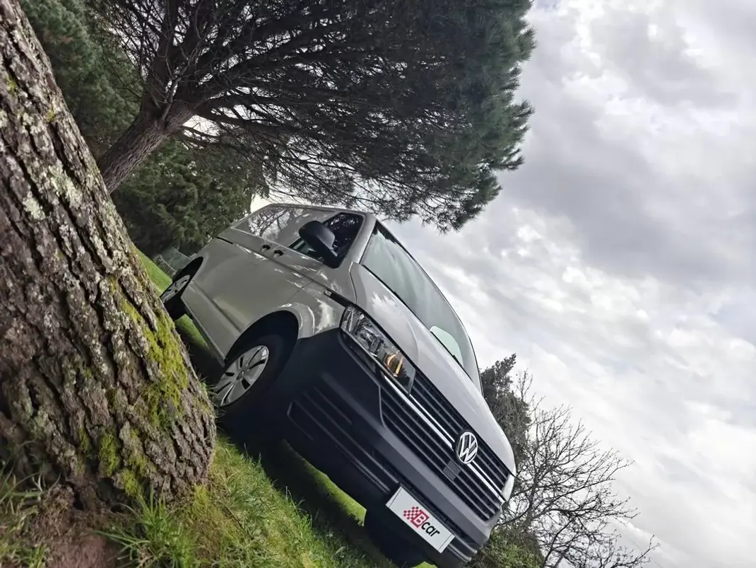 VW T6 TRANSPORTER 2.0 TDI KASTEN/ 3 LUGARES/ IVA DEDUTIVEL 2023 - 27490 EUR, 43500 km - AUTO.MOTO.pt - 43500km - foto 1 de 28