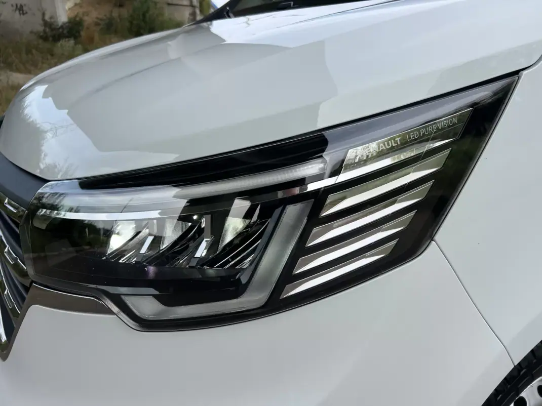 Renault TRAFIC 2.0 BlueDci L2H1 Longa Grand Confort 130 cv GPS 2022 - 21350 EUR, 46000 km - AUTO.MOTO.pt - 46000km - foto 8 de 34