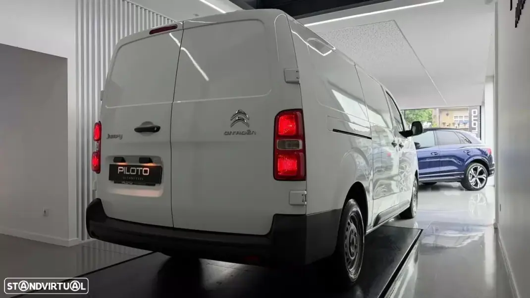 Citroën Jumpy 2021 - 14990 EUR, 221978 km - AUTO.MOTO.pt - 221978km - foto 19 de 21