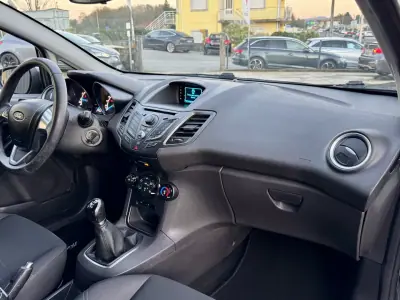 Ford Fiesta 2014 - 7500 EUR, 120000 km - AUTO.MOTO.pt - 120000km - foto 9 de 20