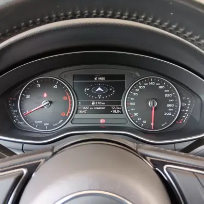 Audi A5 Sportback 2018 - 25900 EUR, 113660 km - AUTO.MOTO.pt - 113660km - foto 6 de 41